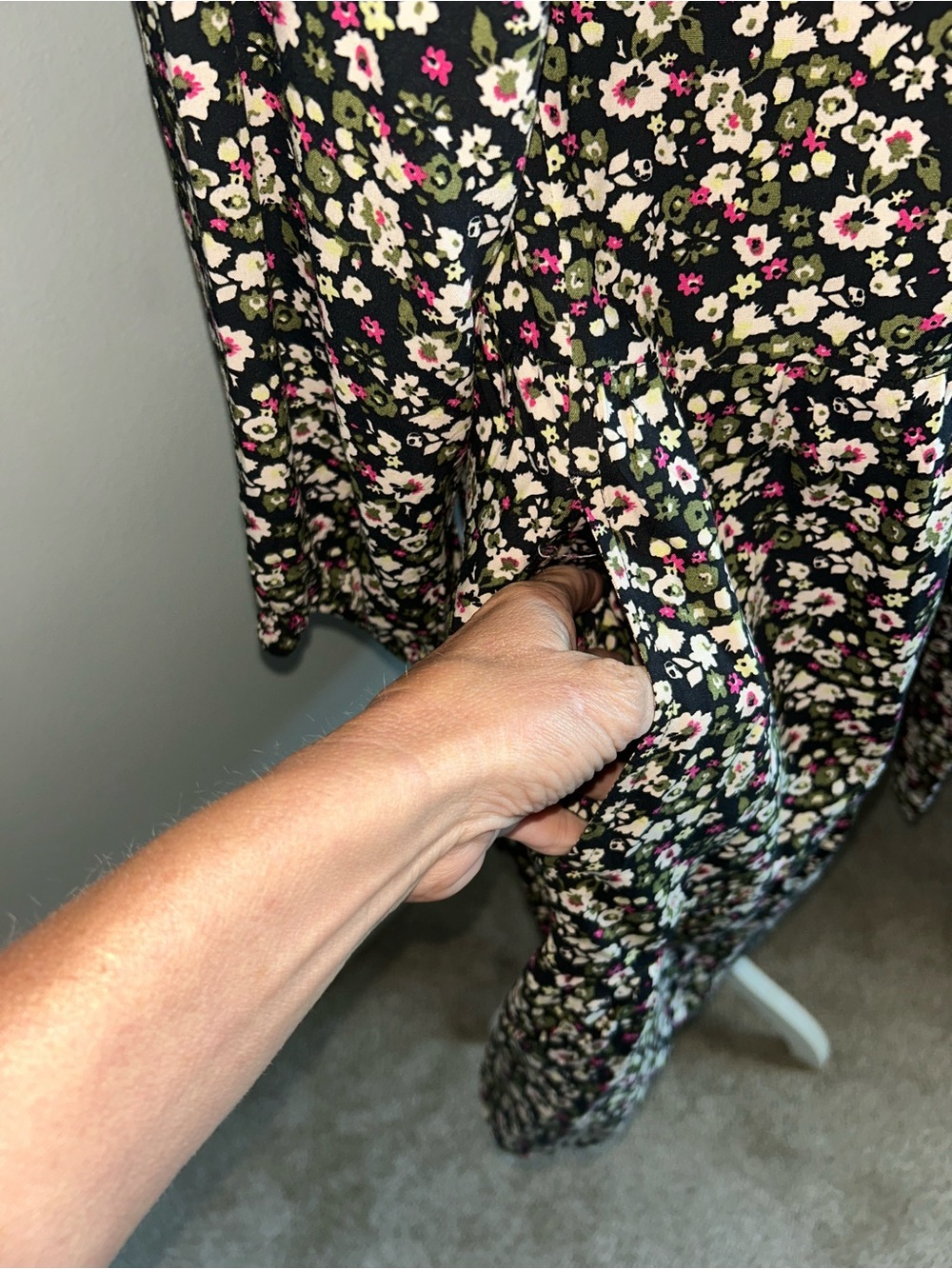 NWT The Drop Floral V-Neck Long Sleeve Mini Dress in Black FloralSz M - Picture 6 of 9